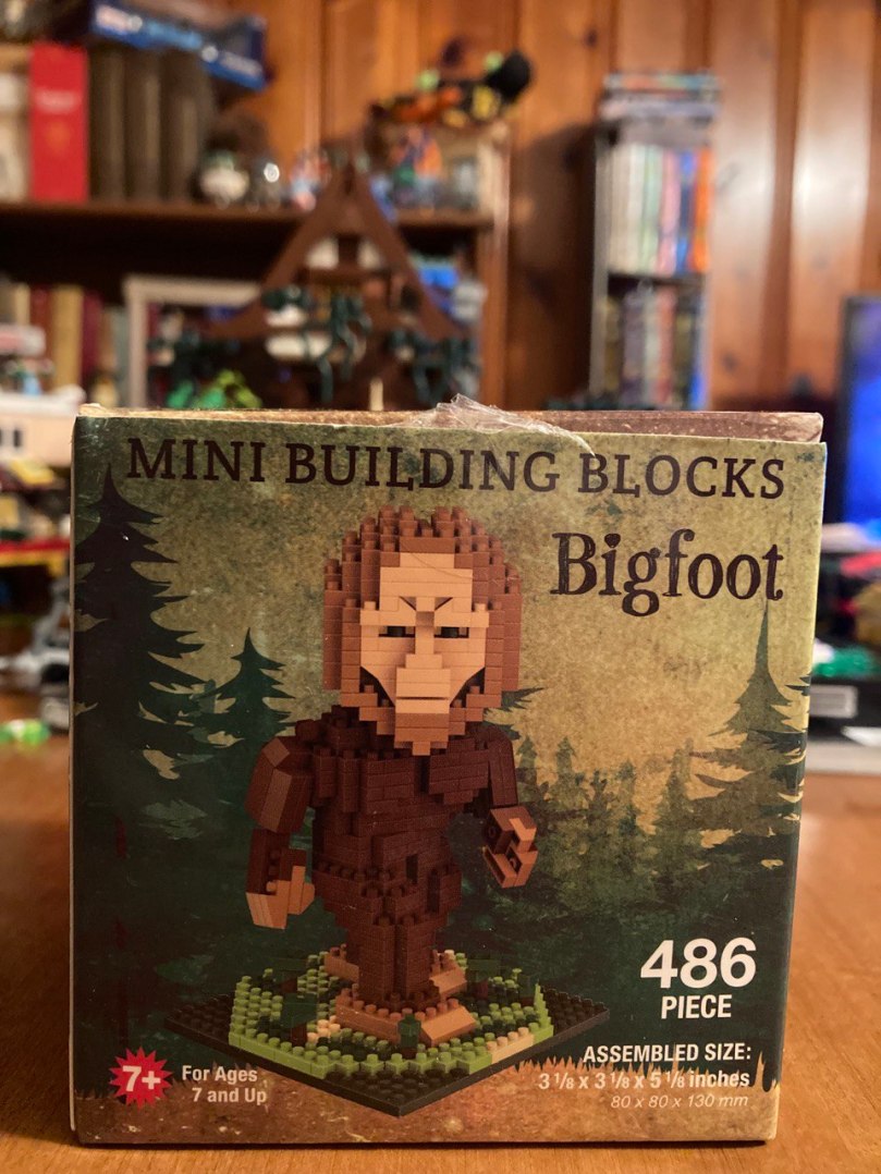 Bigfoot - Box - Close Up